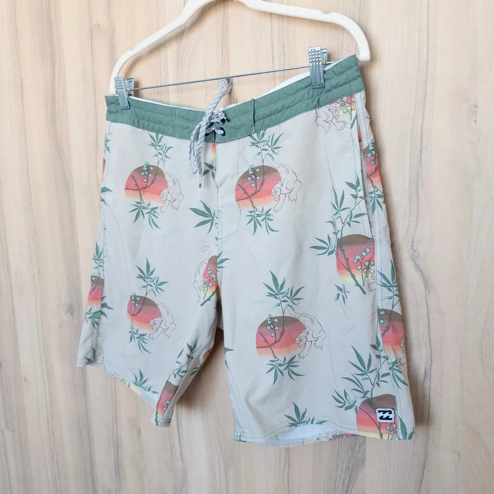 Billabong Mens Board Shorts 33 Green Tiger Print Sundays Lo Tide Upcycler Surf